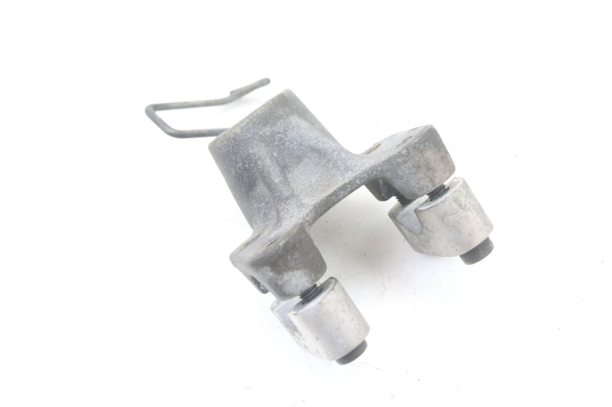 photo de ATTACCO MANUBRIO YAMAHA X-MAX XMAX ABS 250 (2010 - 2014) - Dettagli dei punti di fissaggio