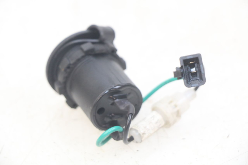 photo de PRISE ACCENDISIGARI KYMCO AGILITY 16+ 4T 50 (2018 - 2023) - Zoom sullo stato d'uso