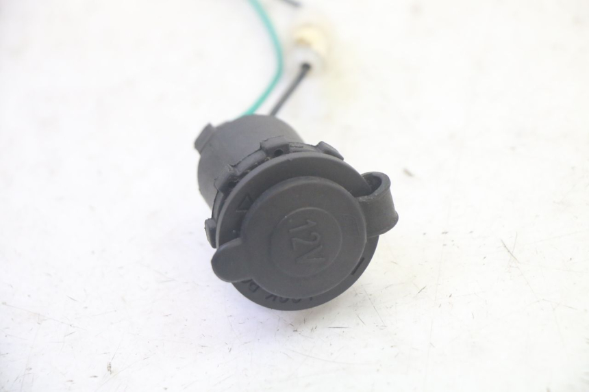 photo de PRISE ACCENDISIGARI KYMCO AGILITY 16+ 4T 50 (2018 - 2023) - Altra angolazione