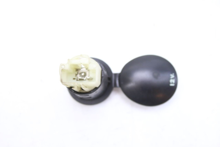 photo de PRISE ACCENDISIGARI PEUGEOT CITYSTAR 125 (2011 - 2017) - Altra angolazione