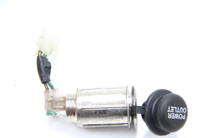 photo de Presa accendisigari HONDA FES PANTHEON 125 (2003 - 2007) - Vista principale