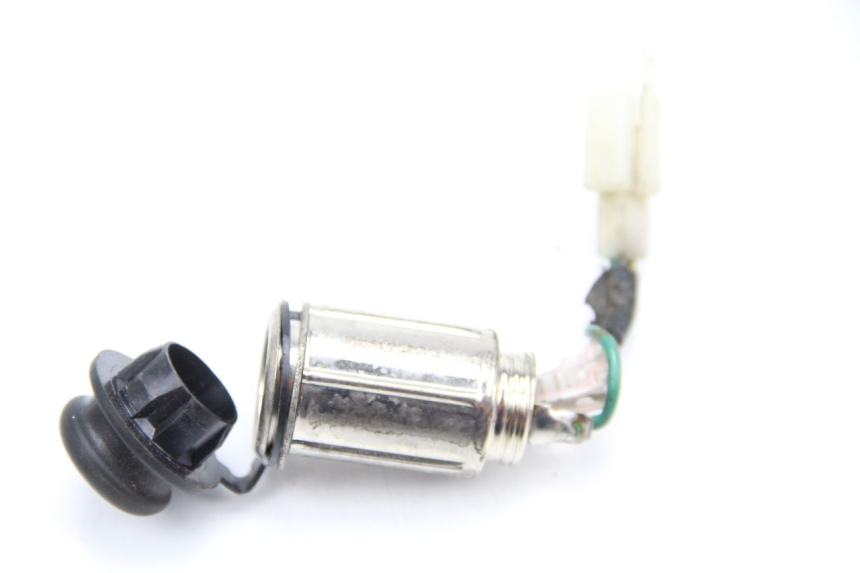 photo de Presa accendisigari HONDA FES PANTHEON 125 (2003 - 2007) - Zoom sullo stato d'uso