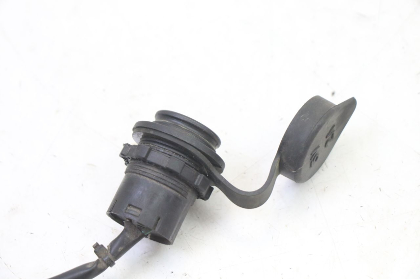 photo de PRESA ACCENDISIGARI SYM FIDDLE 3 III 125 (2014 - 2020) - Primo piano tecnico