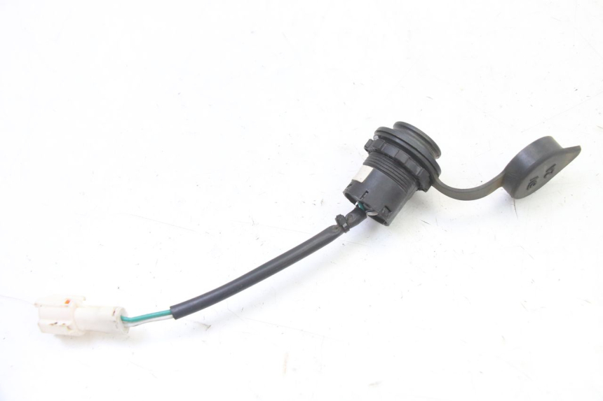 photo de PRESA ACCENDISIGARI SYM FIDDLE 3 III 50 (2014 - 2020) - Zoom sullo stato d'uso