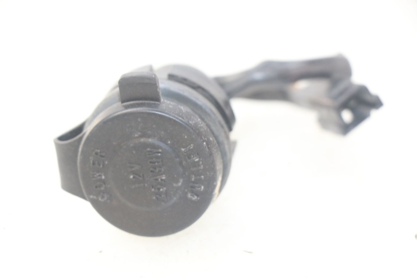 photo de PRESA ACCENDISIGARI YAMAHA FJR ABS 1300 (2006 - 2012) - Dettaglio del componente