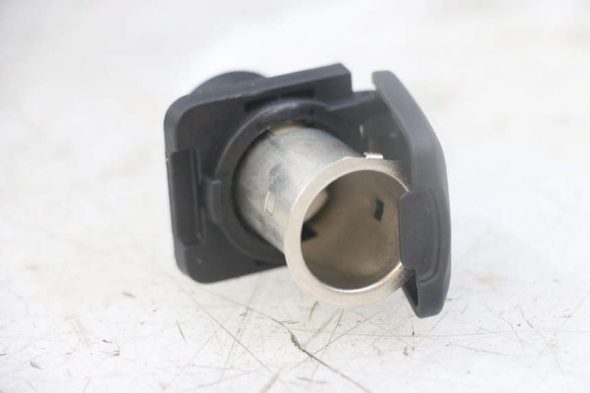 photo de PRESA ACCENDISIGARI HONDA FORZA ABS 300 (2013 - 2017) - Zoom sullo stato d'uso