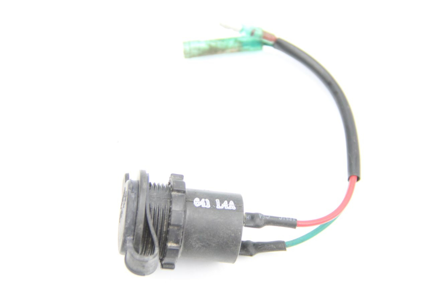 photo de Presa accendisigari SYM GTS EFI ABS 125 (2012 - 2016) - Dettaglio del componente