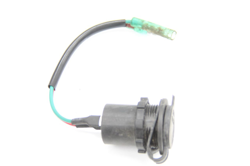 photo de Presa accendisigari SYM GTS EFI ABS 125 (2012 - 2016) - Zoom sullo stato d'uso