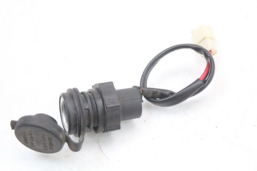 photo de PRESA ACCENDISIGARI HYTRACK HY S 4X4 410 (2013 - 2016) - Altra angolazione