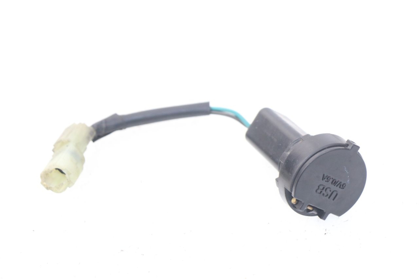 photo de Presa accendisigari SYM JOYMAX 250 (2013 - 2017) - Stato della superficie e materiale