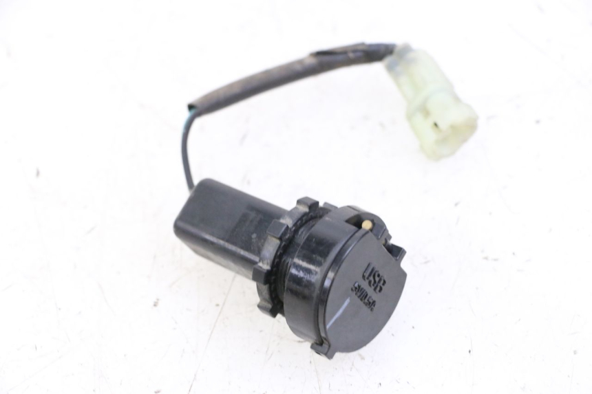 photo de PRESA ACCENDISIGARI SYM JOYMAX 125 (2010 - 2017) - Dettaglio del componente