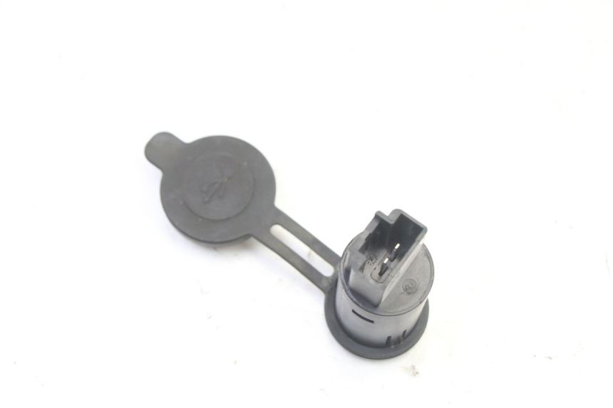 photo de PRESA ACCENDISIGARI PEUGEOT KISBEE 2T 50 (2018 - 2022) - Vista d'insieme del prodotto