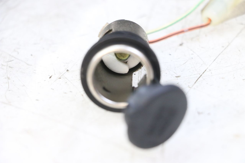 photo de PRESA ACCENDISIGARI KYMCO GRAND DINK 125 (2008 - 2014) - Zoom sullo stato d'uso