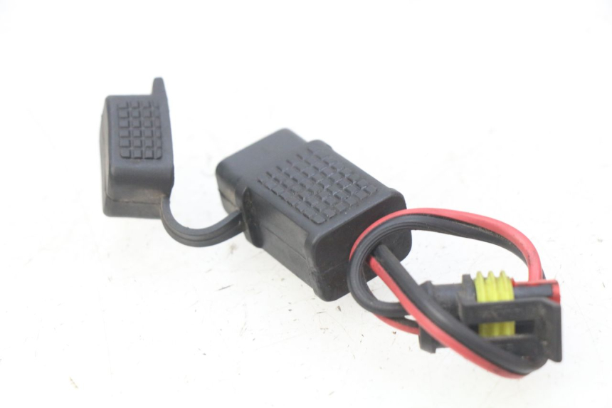 photo de PRESA ACCENDISIGARI PIAGGIO MP3 LT 300 (2010 - 2016) - Zoom sullo stato d'uso