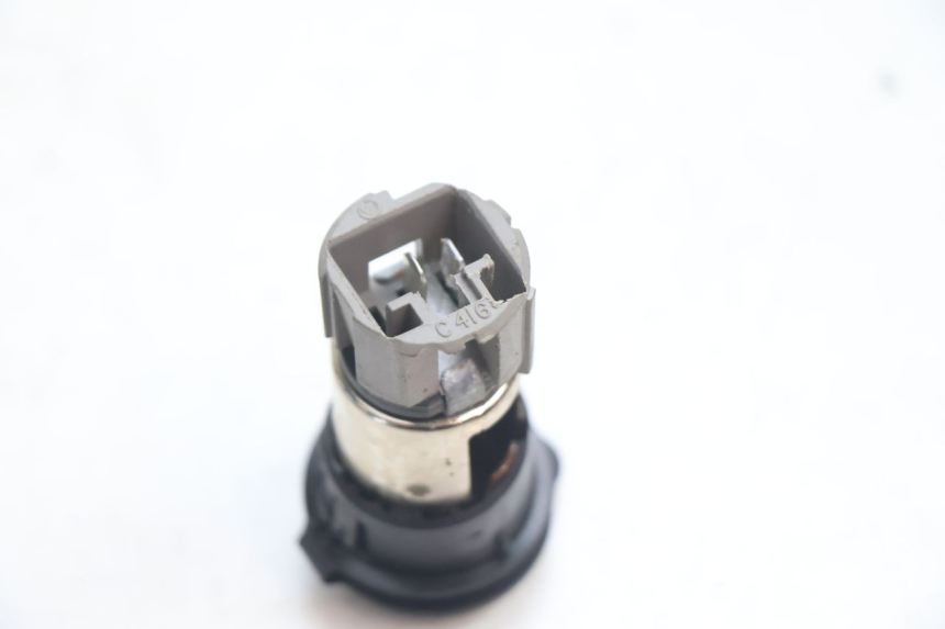 photo de PRESA ACCENDISIGARI PIAGGIO MP3 LT 400 (2007 - 2012) - Primo piano tecnico
