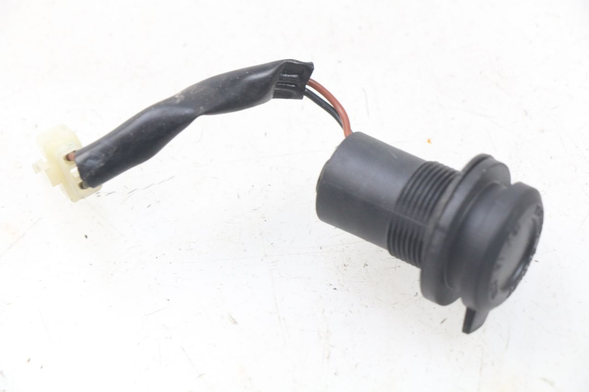 photo de Presa accendisigari MBK MW TRYPTIK 125 (2017 - 2022) - Zoom sullo stato d'uso