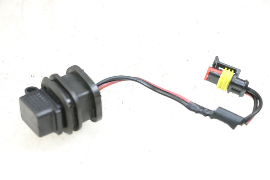 photo de PRESA ACCENDISIGARI PIAGGIO NEW TYPHOON 50 (2018 - 2021) - Dettaglio del componente