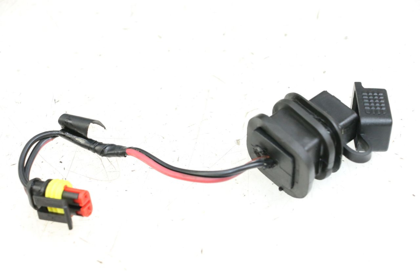 photo de PRESA ACCENDISIGARI PIAGGIO NEW TYPHOON 50 (2018 - 2021) - Zoom sullo stato d'uso