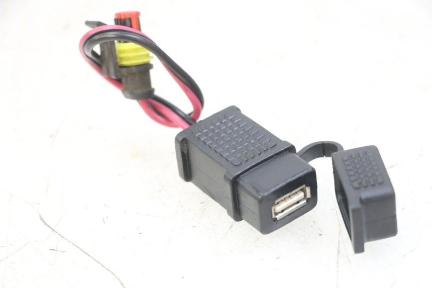 photo de PRESA ACCENDISIGARI PIAGGIO NEW TYPHOON 50 (2018 - 2021) - Vista principale