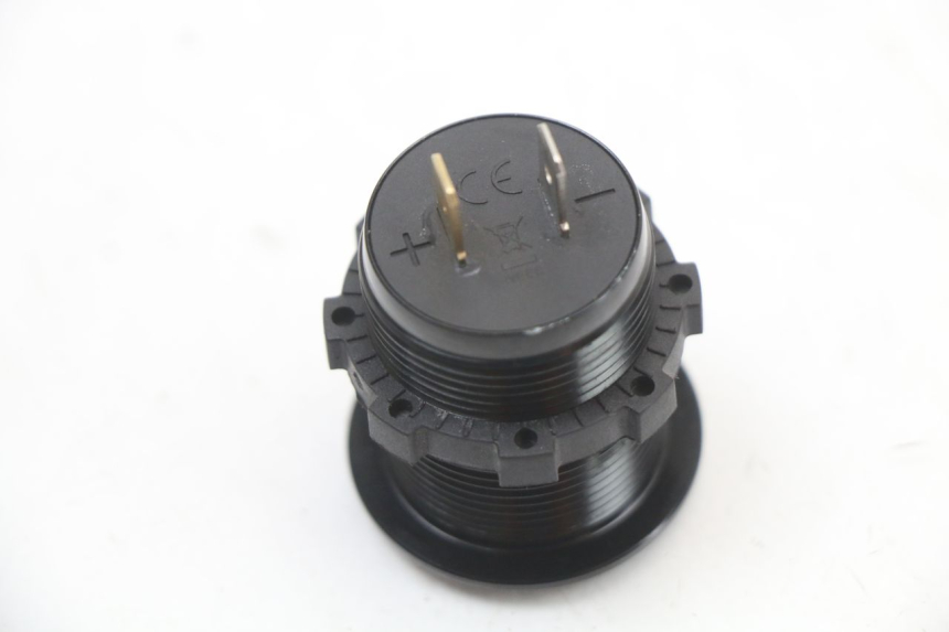 photo de PRESA ACCENDISIGARI KAWASAKI NINJA 400 (2018 - 2023) - Altra angolazione