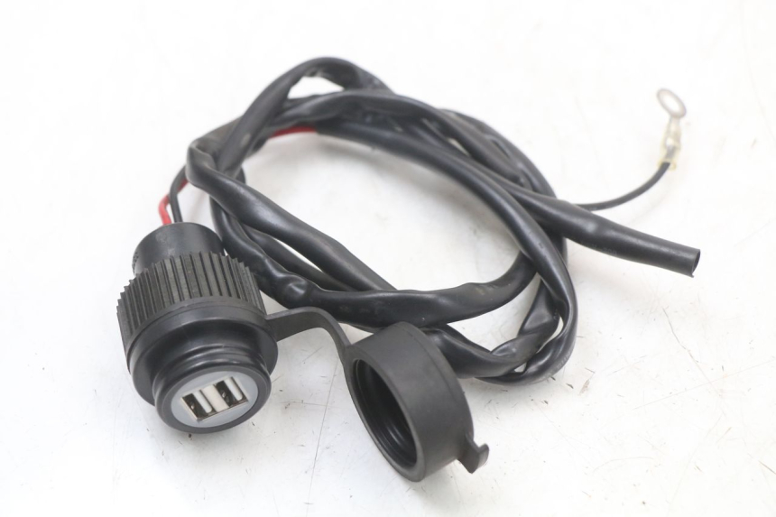 photo de PRISE ACCENDISIGARI HONDA NTV DEAUVILLE 650 (1998 - 2001) - Vista principale