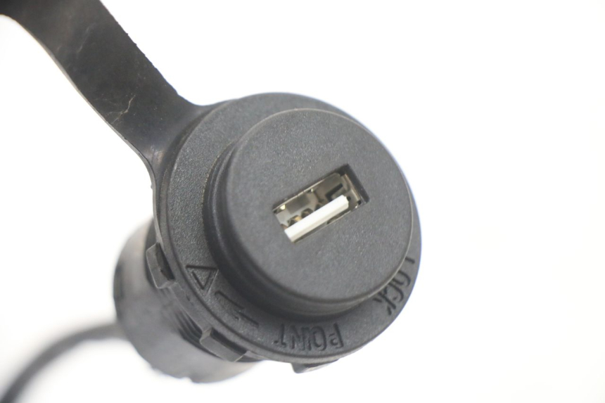 photo de PRESA ACCENDISIGARI PEUGEOT TWEET 4T 50 (2023 - 2025) - Zoom sullo stato d'uso