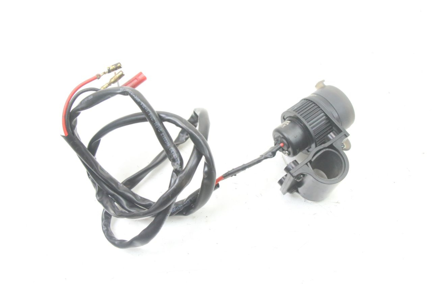 photo de PRESA ACCENDISIGARI ROYAL ENFIELD HYMALAYAN 410 (2016 - 2023) - Primo piano tecnico