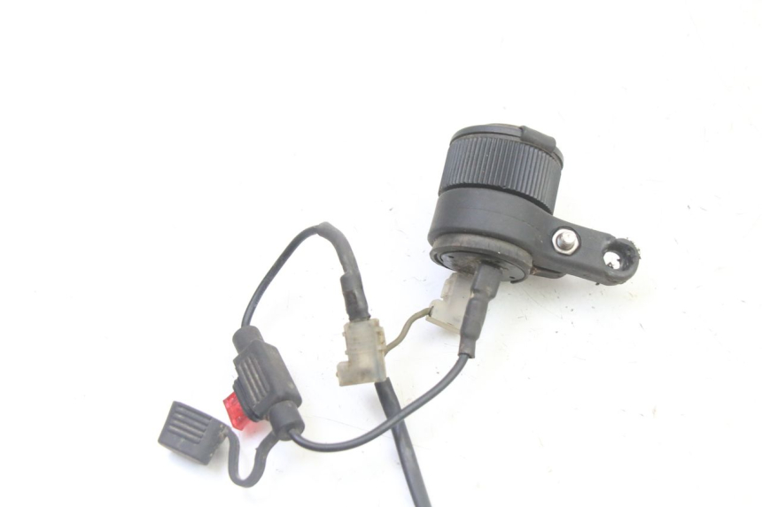 photo de PRESA ACCENDISIGARI KTM SUPERENDURO R 950 (2005 - 2009) - Dettaglio del componente