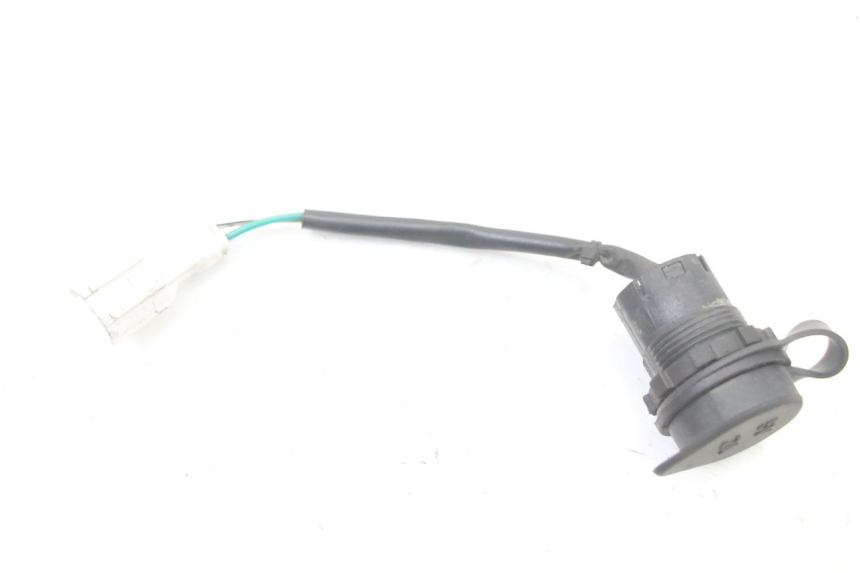 photo de PRESA ACCENDISIGARI SYM FIDDLE 3 III 125 (2014 - 2020) - Zoom sullo stato d'uso