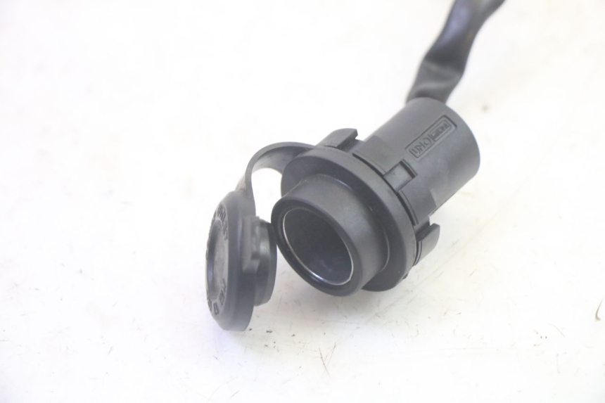 photo de PRESA ACCENDISIGARI YAMAHA TRICITY 300 (2020 - 2024) - Zoom sullo stato d'uso