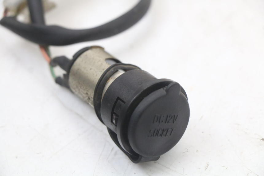 photo de Presa accendisigari KYMCO XCITING 250 (2006 - 2009) - Zoom sullo stato d'uso