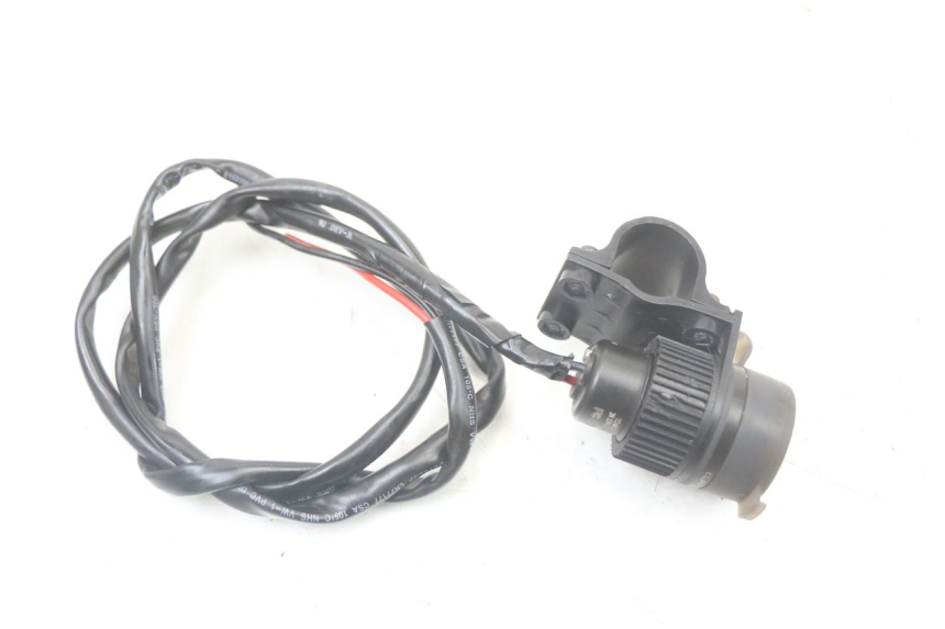 photo de PRESA ACCENDISIGARI YAMAHA FZ1 FAZER 1000 (2007 - 2009) - Dettaglio del componente