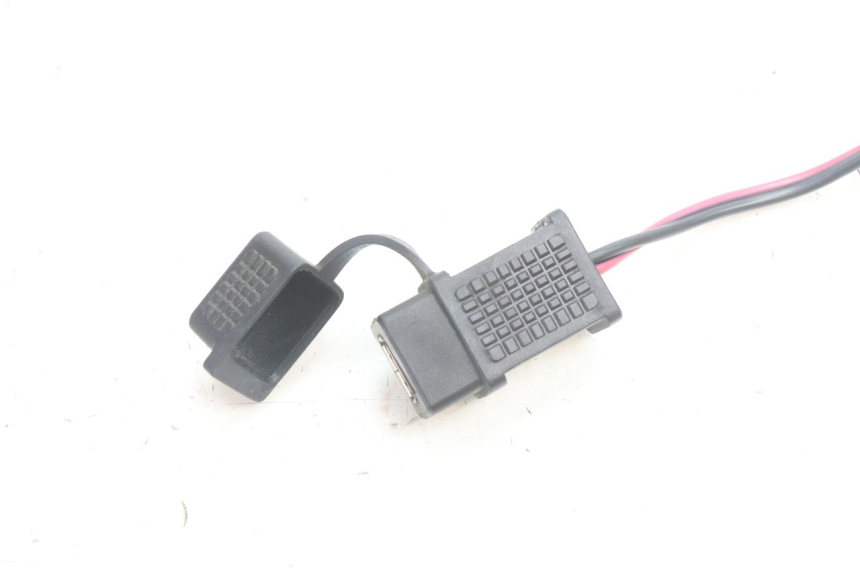photo de PRESA USB PIAGGIO MP3 500 (2016 - 2018) - Dettaglio del componente