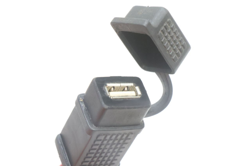 photo de PRESA USB PIAGGIO MP3 500 (2016 - 2018) - Altra angolazione