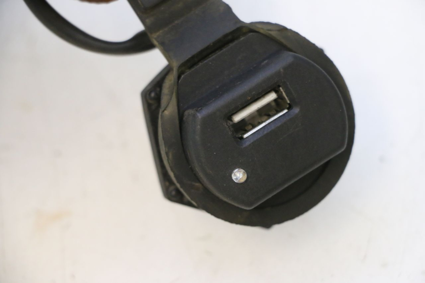 photo de PRESA USB KYMCO LIKE 4T 50 (2019 - 2025) - Dettaglio del componente