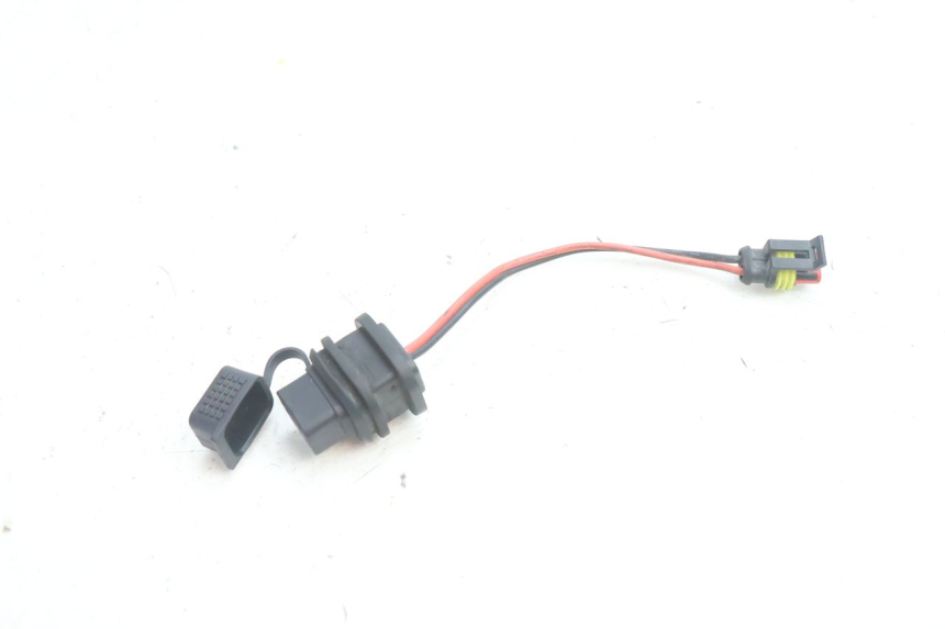 photo de PRESA USB PIAGGIO VESPA PRIMAVERA 2T 50 (2013 - 2018) - Vista principale
