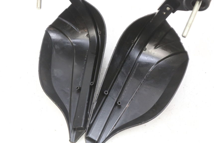 photo de PROTEZIONE MANI HONDA CB R 1000 (2018 - 2023) - Dettaglio del componente