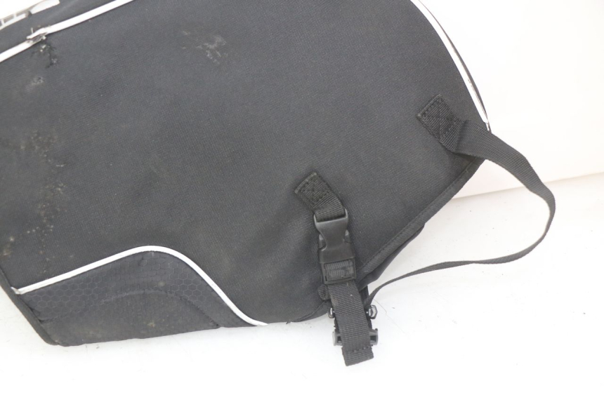 photo de PROTEZIONE MANI YAMAHA D'ELIGHT DELIGHT 115 (2013 - 2017) - Primo piano tecnico