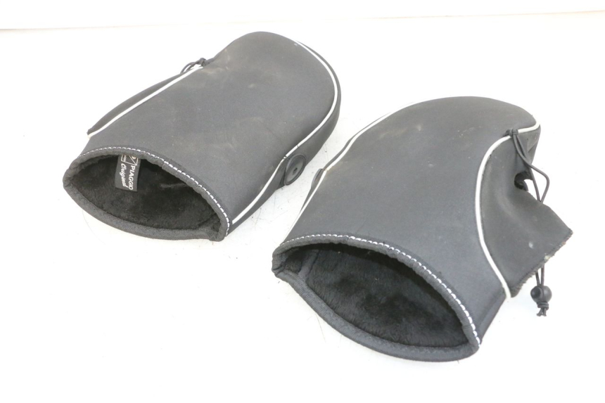 photo de PARAMANI PIAGGIO MP3 500 (2016 - 2018) - Stato della superficie e materiale