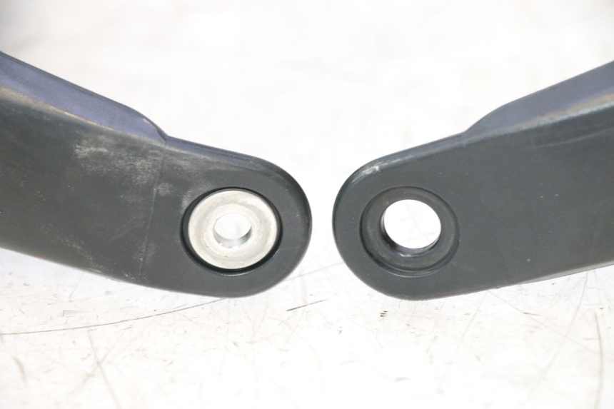 photo de PARAMANI YAMAHA TDM ABS 900 (2002 - 2014) - Zoom sullo stato d'uso