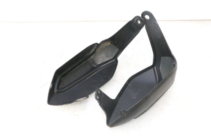 photo de PARAMANI YAMAHA TDM ABS 900 (2002 - 2014) - Dettagli dei punti di fissaggio