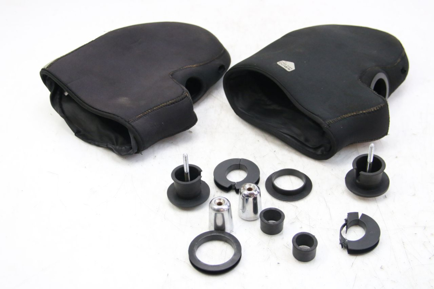 photo de PROTEZIONE MANI PIAGGIO XEVO - X EVO 125 (2007 - 2017) - Dettaglio del componente