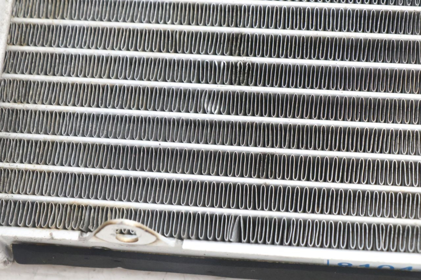 photo de RADIATORE APRILIA ATLANTIC S 125 (2010 - 2013) - Primo piano tecnico