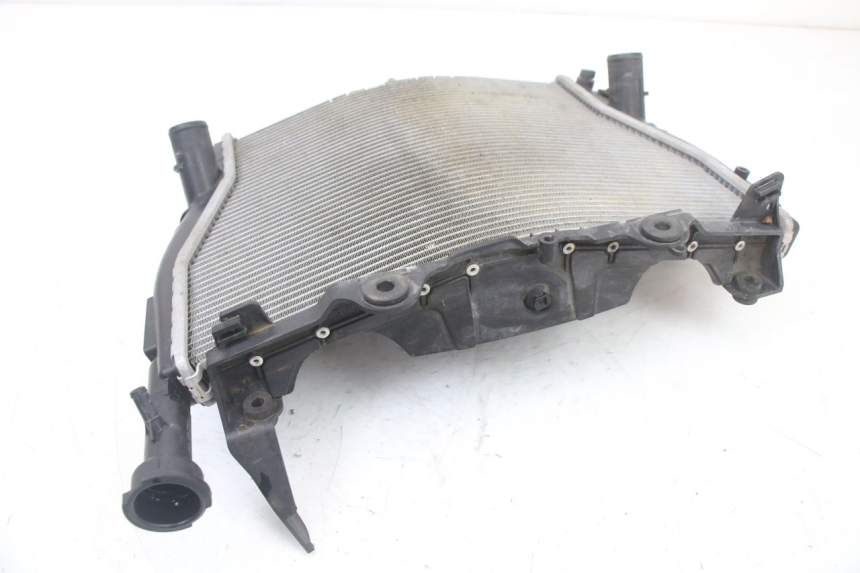 photo de RADIATORE BMW S RR ABS S1000RR 1000 (2015 - 2018) - Zoom sullo stato d'uso