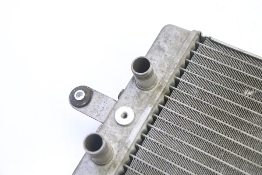 photo de RADIATORE SUZUKI BURGMAN 125 (2007 - 2014) - Dettaglio del componente