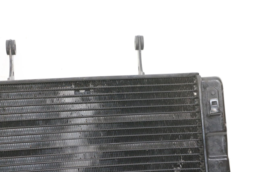 photo de RADIATORE SUZUKI DL V STROM 1000 (2002 - 2007) - Primo piano ad alta risoluzione