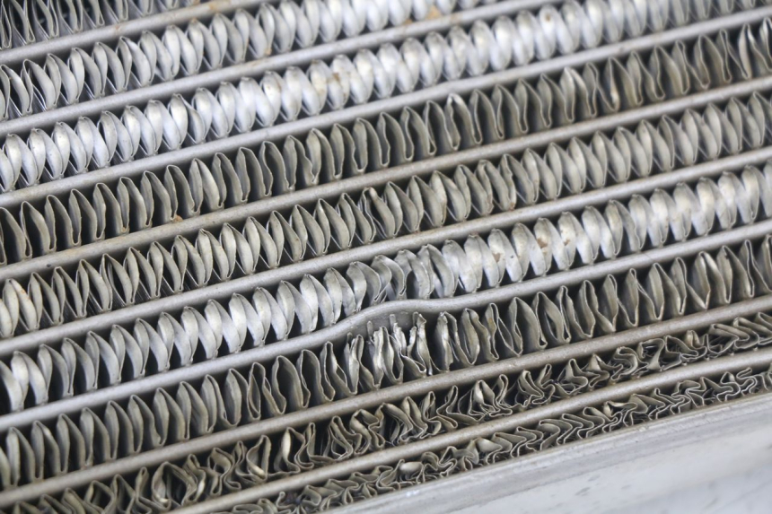 photo de RADIATORE DESTRO HONDA CRF CR-F 450 (2009 - 2012) - Zoom sui componenti