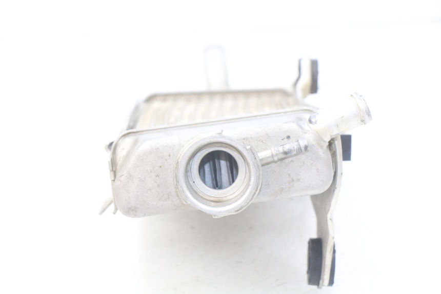 photo de RADIATORE DESTRO HONDA CRF 250 (2010 - 2013) - Dettagli dei punti di fissaggio