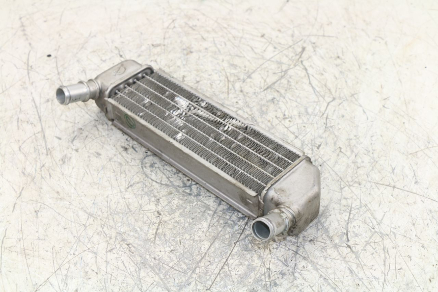 photo de RADIATORE DESTRO PEUGEOT LUDIX BLASTER 50 (2006 - 2014) - Altra angolazione