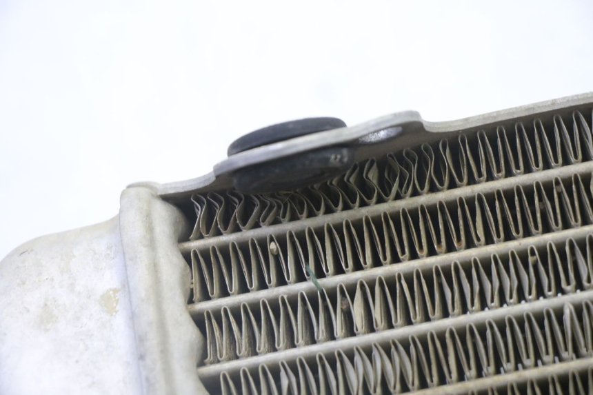 photo de RADIATORE KTM SX 85 (2013 - 2017) - Stato della superficie e materiale